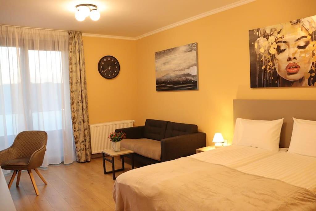 Parklake Home Cluj Napoca Bagian luar foto